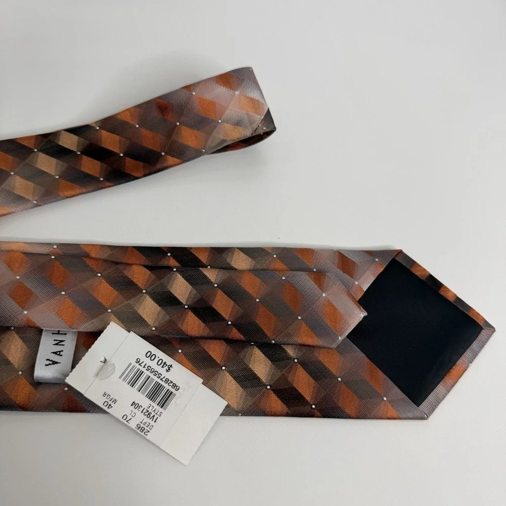 Van Heusen Men's Silk Tie‎ Geometric Orange Multi NWT 3 1/4